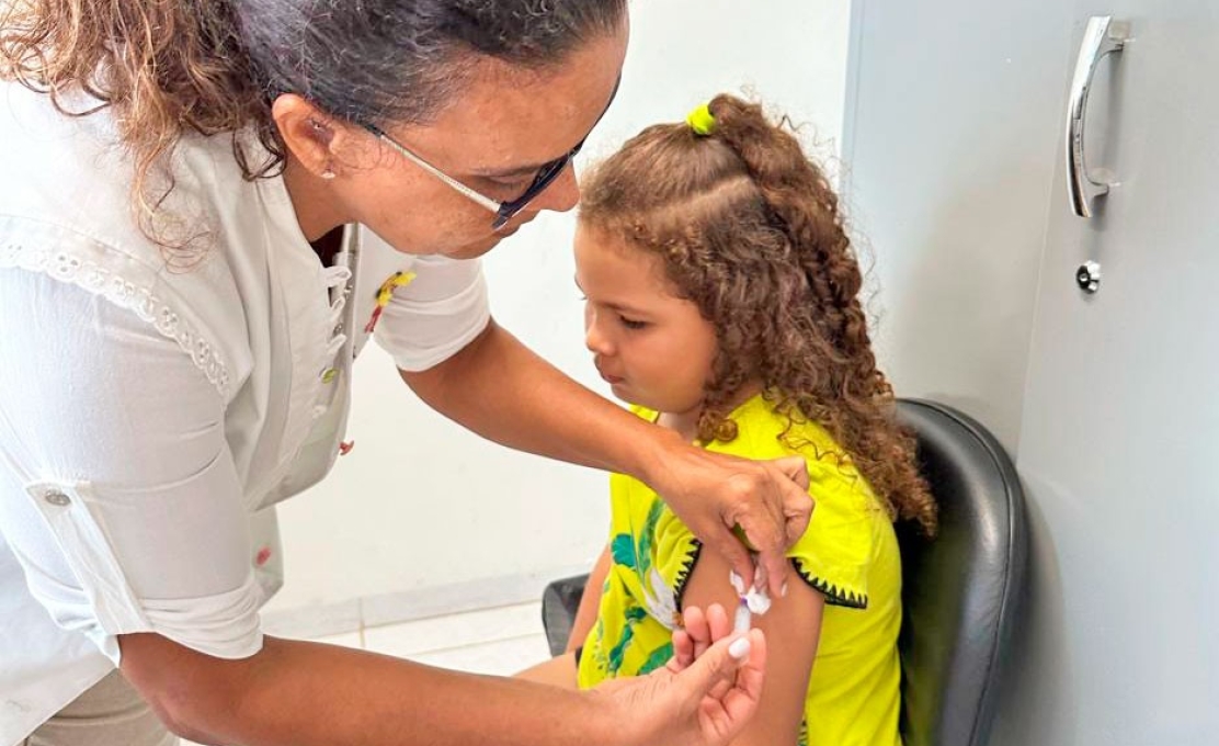 Dia D de vacinação aplica 1.858 doses em Cianorte