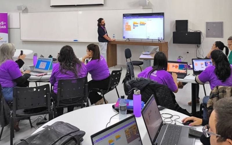 Selo Diamante do Sebrae é oficialmente entregue à Casa do Empreendedor de Cianorte