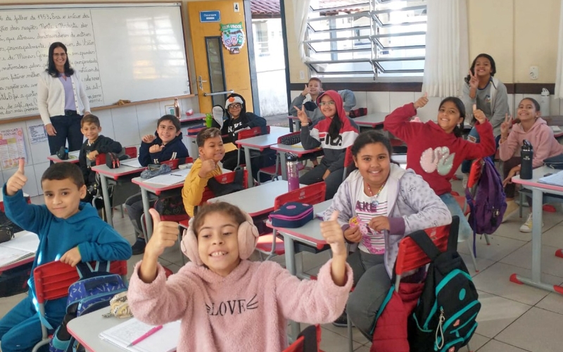 Estudantes do 4º ano da rede municipal recebem palestra sobre bem-estar animal