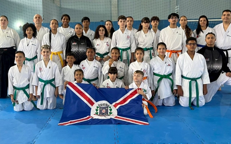 Cianorte conquista bicampeonato no Estadual de Karatê-do Tradicional
