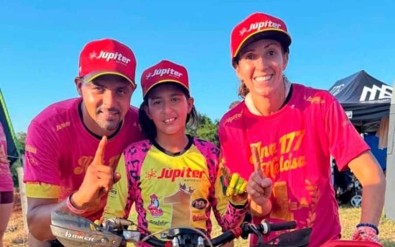 Pilota cianortense é Campeã Paranaense de Motocross