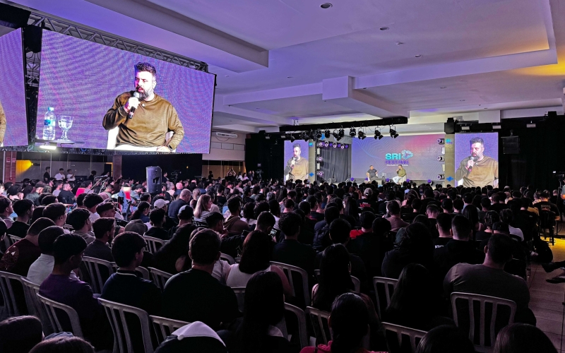 Igor 3K, IA e empreendedorismo inovador marcam o segundo dia do SRI Festival