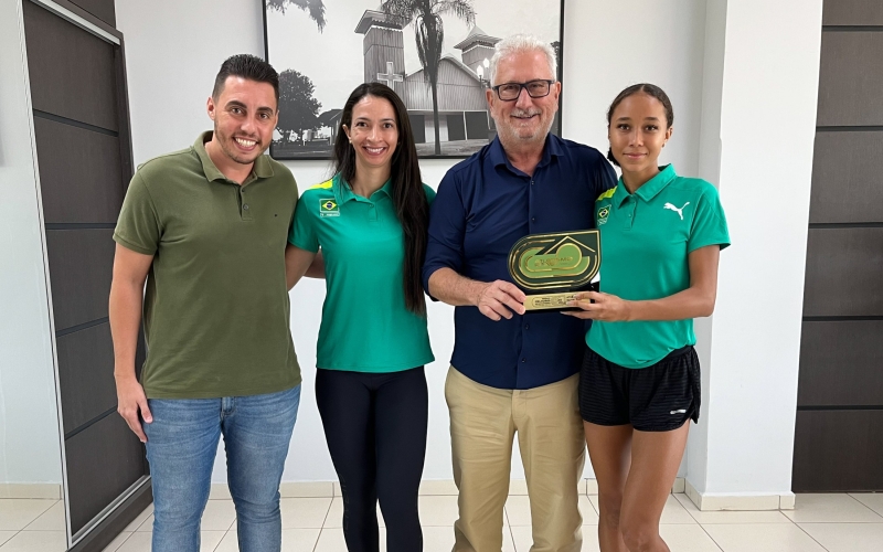 Cianortense é eleita “Atleta da Galera Feminino” em solenidade da Confederação Brasileira de Atletismo