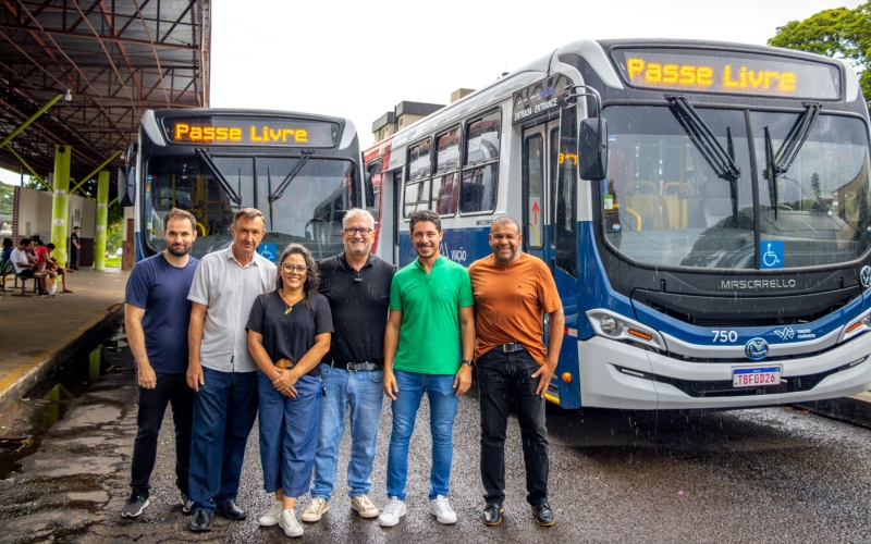 Transporte público municipal passa a contar com dois novos ônibus