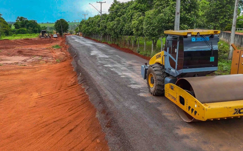 Prefeitura de Cianorte inicia pavimentação da Estrada Ambu 