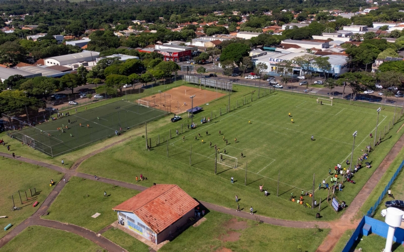 Festival de Futebol reúne cerca de 300 crianças e adolescentes