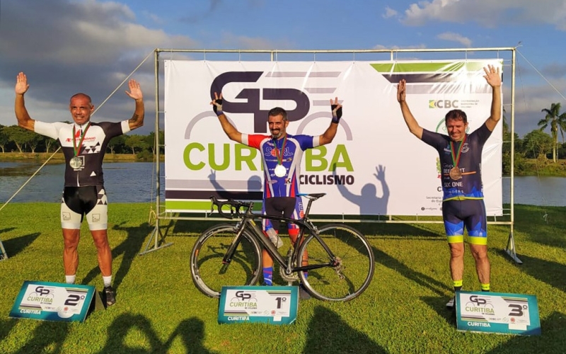 Atletas cianortenses conquistam títulos no ciclismo